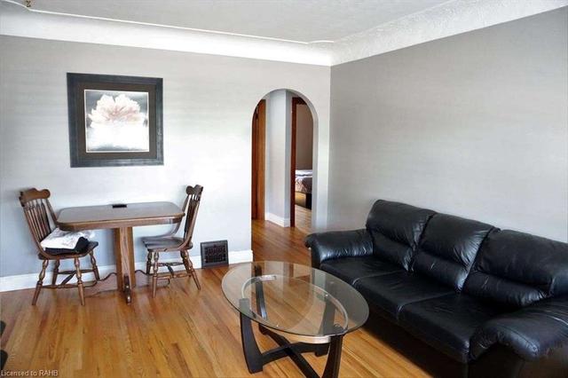 91 Adair Ave S, House detached with 2 bedrooms, 2 bathrooms and 5 parking in Hamilton ON | Image 14