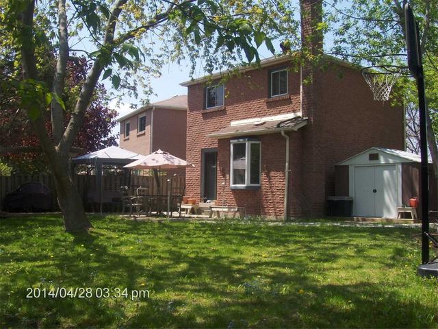 27 Barrett Cres, House detached with 3 bedrooms, 2 bathrooms and 4 parking in Ajax ON | Image 21