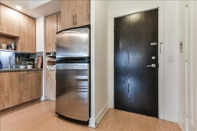 401 - 120 Homewood Ave, Condo with 2 bedrooms, 2 bathrooms and 1 parking in Toronto ON | Image 5