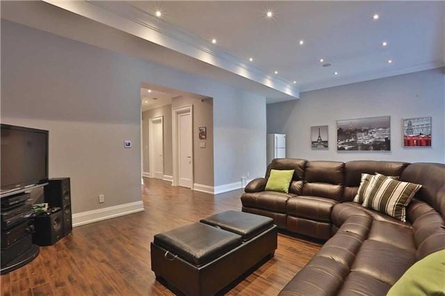 32 Bethnal Ave, House detached with 4 bedrooms, 5 bathrooms and 3 parking in Toronto ON | Image 17