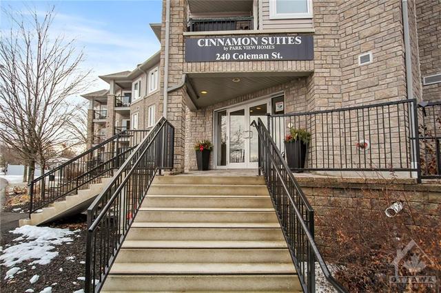 240 Coleman Street, Condo with 1 bedrooms, 1 bathrooms and 1 parking in Carleton Place ON | Image 3