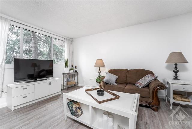 101 - 3360 Southgate Drive, Condo with 2 bedrooms, 1 bathrooms and 1 parking in Ottawa ON | Image 8
