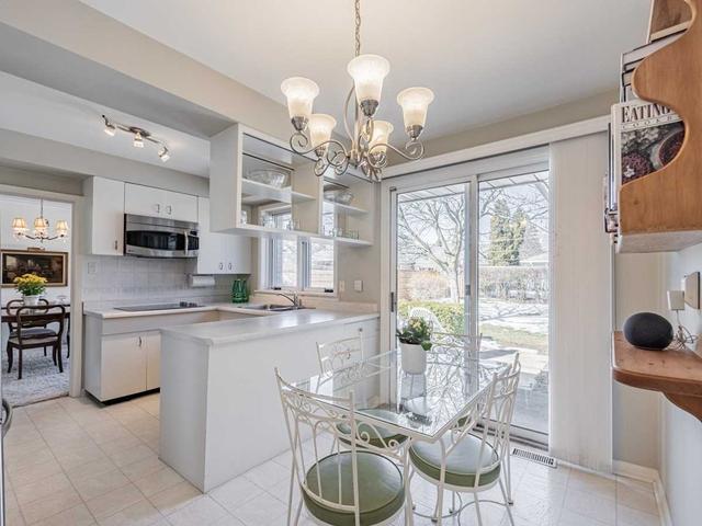 18 Oldham Rd, House detached with 3 bedrooms, 3 bathrooms and 6 parking in Toronto ON | Image 27