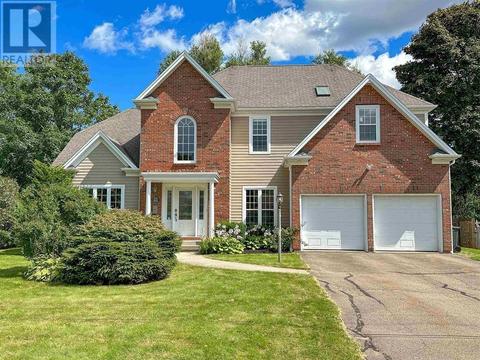 42 Prince Charles Drive, House detached with 5 bedrooms, 4 bathrooms and null parking in Charlottetown PE | Card Image