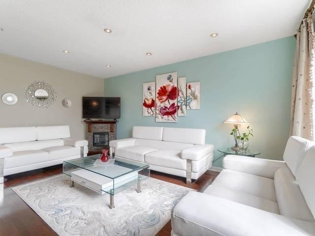 802 Mckay Cres, House attached with 3 bedrooms, 3 bathrooms and 2 parking in Milton ON | Image 30