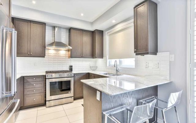 Th 51 - 10 Porter Ave W, House attached with 3 bedrooms, 3 bathrooms and 1 parking in Vaughan ON | Image 8