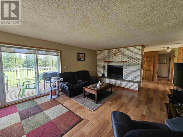 1451 Hwy 11 71, House detached with 4 bedrooms, 2 bathrooms and null parking in Alberton ON | Image 6