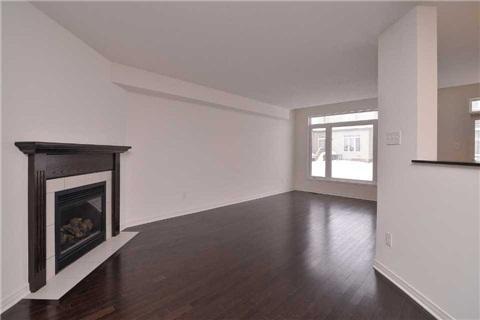 211 Kingswell St, House attached with 3 bedrooms, 2 bathrooms and 3 parking in Ottawa ON | Image 6