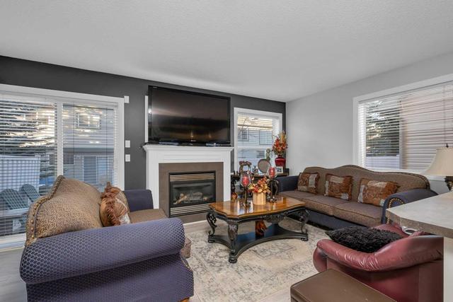 88 Eversyde Court Sw, Home with 3 bedrooms, 1 bathrooms and 3 parking in Calgary AB | Image 8