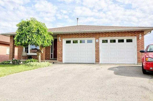 87 College Park Dr, House detached with 4 bedrooms, 2 bathrooms and 4 parking in Welland ON | Image 29