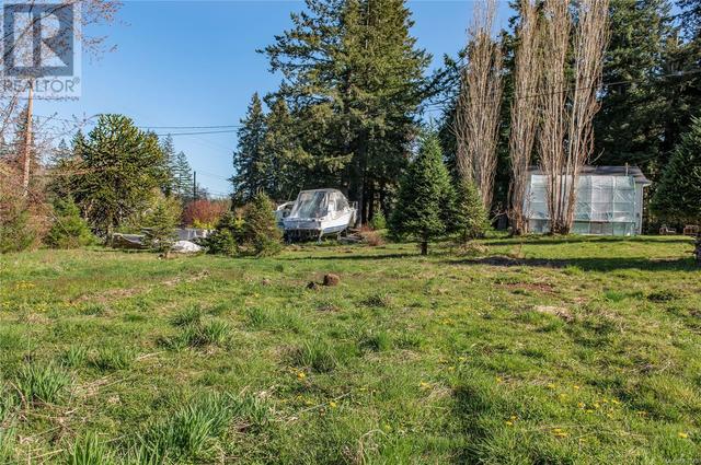 7997 Island Hwy N, House detached with 4 bedrooms, 3 bathrooms and 5 parking in Comox Valley C (Puntledge   Black Creek) BC | Image 39