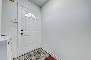 807 - 28 Rosebank Dr, Townhouse with 4 bedrooms, 3 bathrooms and 2 parking in Toronto ON | Image 7