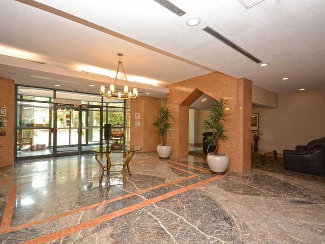 505 - 2177 Burnhamthorpe Rd W, Condo with 2 bedrooms, 2 bathrooms and 1 parking in Mississauga ON | Image 12