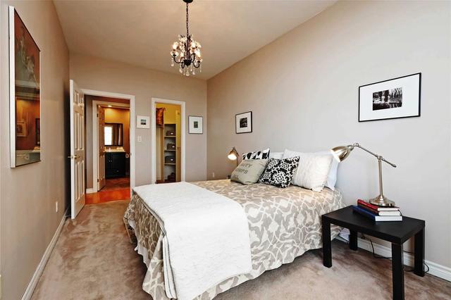 604 - 1 Leaside Park Dr, Condo with 1 bedrooms, 1 bathrooms and 1 parking in Toronto ON | Image 2