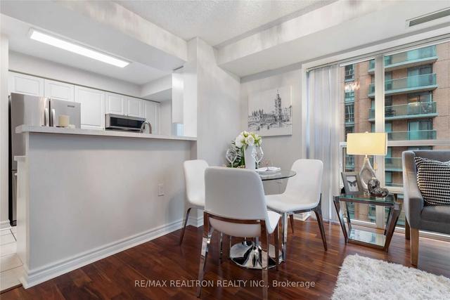 1611 - 22 Olive Ave, Condo with 1 bedrooms, 1 bathrooms and 1 parking in Toronto ON | Image 14