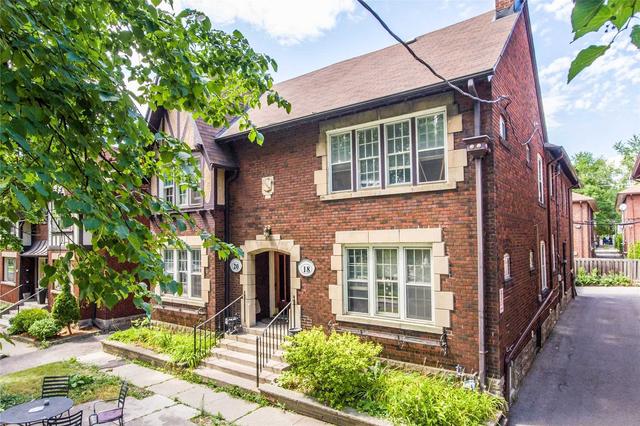 18-20 Austin Terr, House detached with 8 bedrooms, 4 bathrooms and 4 parking in Toronto ON | Image 20