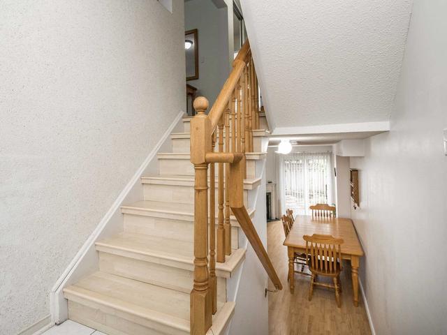137 Brickyard Way, Townhouse with 3 bedrooms, 2 bathrooms and 3 parking in Brampton ON | Image 36