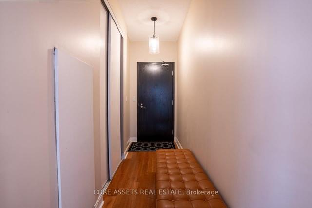 301 - 21 Scollard St, Condo with 2 bedrooms, 2 bathrooms and 2 parking in Toronto ON | Image 10