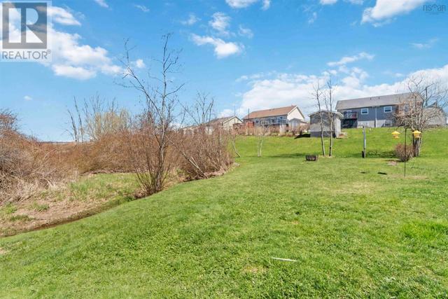 198 Payzant Drive, House semidetached with 3 bedrooms, 1 bathrooms and null parking in Windsor NS | Image 44