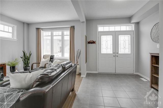227 Asturcon Street, House detached with 4 bedrooms, 4 bathrooms and 6 parking in Ottawa ON | Image 3