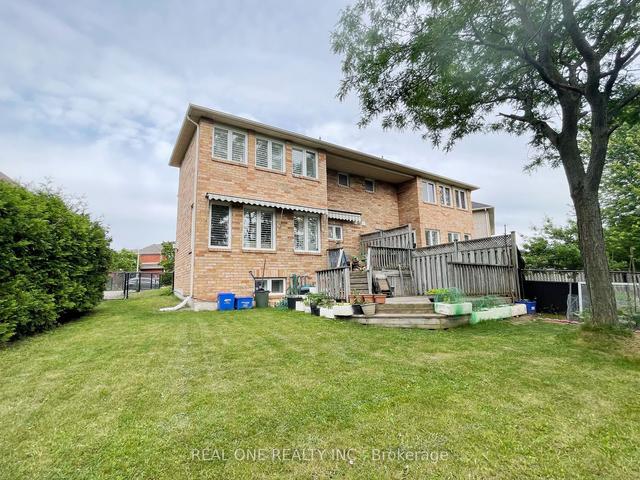 2378 Nichols Dr, House semidetached with 3 bedrooms, 4 bathrooms and 3 parking in Oakville ON | Image 29