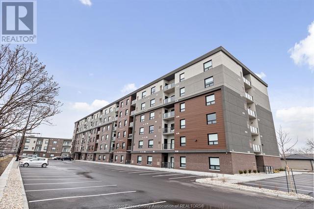 11870 Tecumseh Road East Unit# 404, Condo with 2 bedrooms, 2 bathrooms and null parking in Tecumseh ON | Card Image