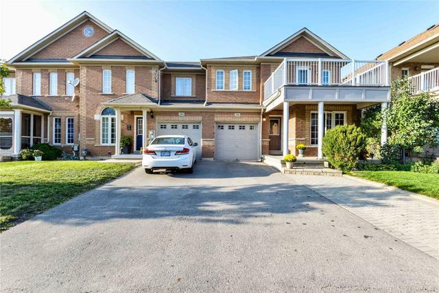 186 Hawkview Blvd, House attached with 3 bedrooms, 3 bathrooms and 3 parking in Vaughan ON | Image 1