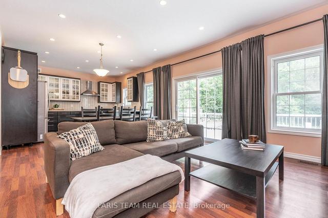 19 Castleton Dr, House detached with 4 bedrooms, 3 bathrooms and 4 parking in Tiny ON | Image 4