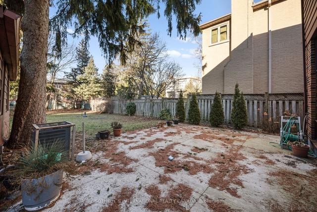 436 Fairlawn Ave, House detached with 3 bedrooms, 2 bathrooms and 4 parking in Toronto ON | Image 13