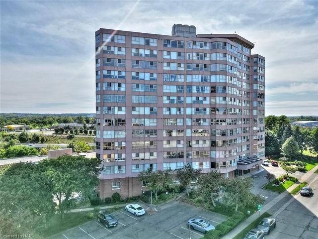 806-7 Gale Crescent, St. Catharines, ON, L2R7M8 | Card Image