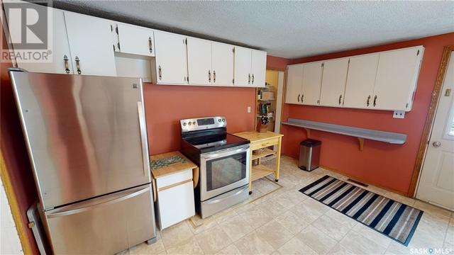 319 Carlyle Street, House detached with 4 bedrooms, 2 bathrooms and null parking in Arcola SK | Image 7