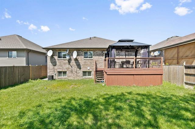 239 Branton Cres, House detached with 3 bedrooms, 3 bathrooms and 6 parking in Lakeshore ON | Image 29
