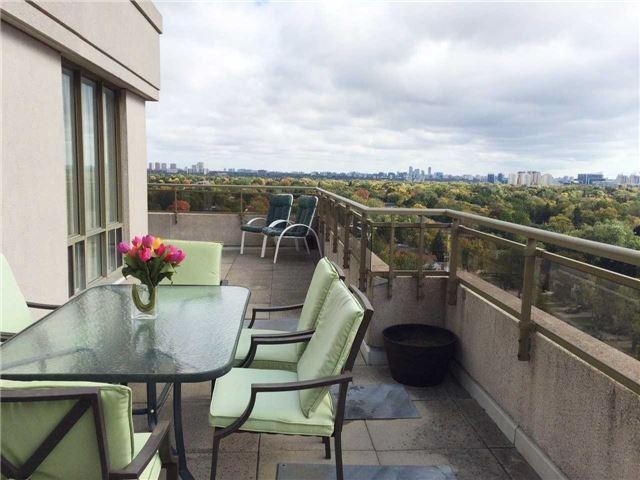 Uph2 - 260 Doris Ave, Condo with 2 bedrooms, 2 bathrooms and 2 parking in Toronto ON | Image 2