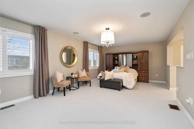 247 Beechtree Cres, House detached with 4 bedrooms, 4 bathrooms and 4 parking in Oakville ON | Image 13