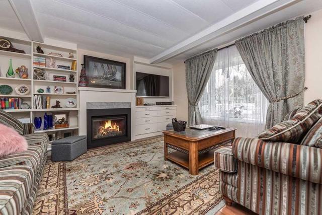 39 Cherrywood Lane, House detached with 2 bedrooms, 1 bathrooms and 2 parking in Innisfil ON | Image 3