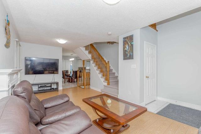 18 Wyoming Tr, House semidetached with 3 bedrooms, 4 bathrooms and 4 parking in Brampton ON | Image 34