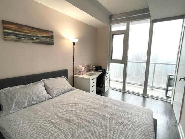 2105 - 33 Helendale Ave, Condo with 1 bedrooms, 1 bathrooms and 1 parking in Toronto ON | Image 24