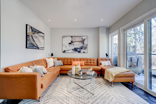 334 Cleveland St, House detached with 4 bedrooms, 4 bathrooms and 1 parking in Toronto ON | Image 6