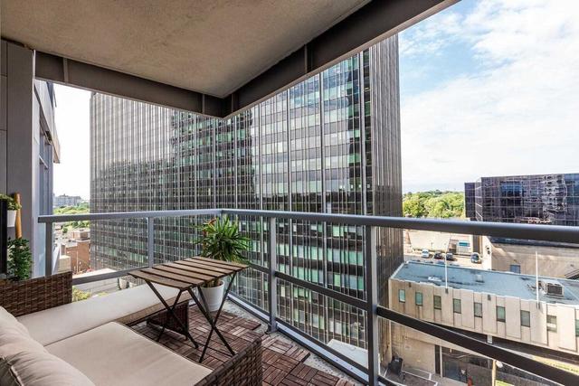 808 - 2181 Yonge St, Condo with 2 bedrooms, 2 bathrooms and 1 parking in Toronto ON | Image 7
