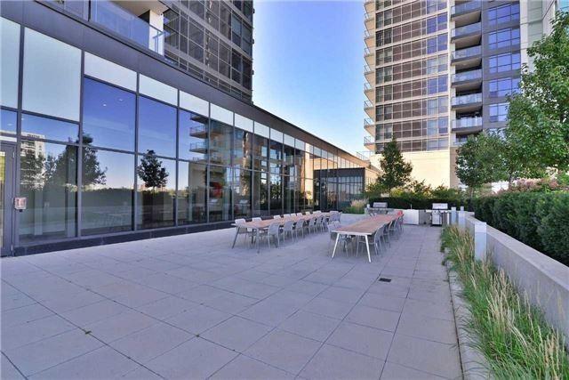 702 - 33 Singer Crt, Condo with 2 bedrooms, 2 bathrooms and 1 parking in Toronto ON | Image 13