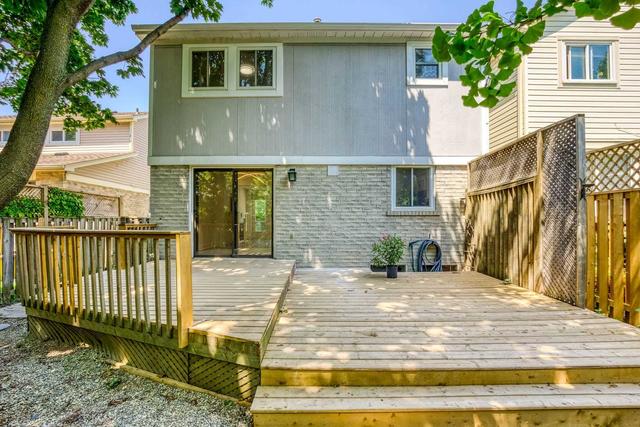 1112 Montgomery Dr, House detached with 3 bedrooms, 4 bathrooms and 5 parking in Oakville ON | Image 28