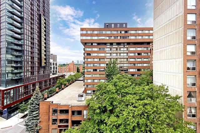 809 - 8 Scollard St, Condo with 0 bedrooms, 1 bathrooms and 0 parking in Toronto ON | Image 25