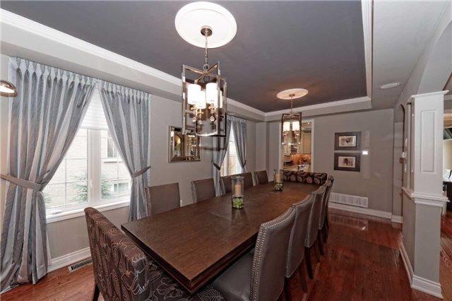 236 Vanda Dr, House detached with 5 bedrooms, 4 bathrooms and 3 parking in Vaughan ON | Image 3