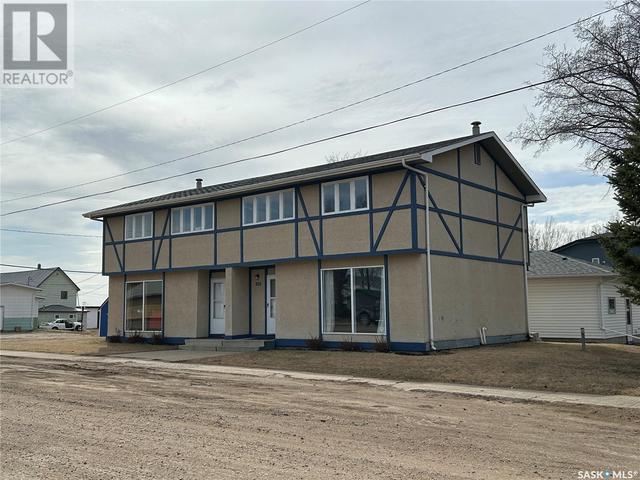 314 Main Street, House detached with 8 bedrooms, 4 bathrooms and null parking in Muenster SK | Image 37