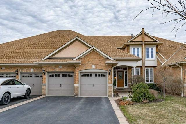 4138 Stonebridge Cres, Townhouse with 3 bedrooms, 3 bathrooms and 4 parking in Burlington ON | Image 1