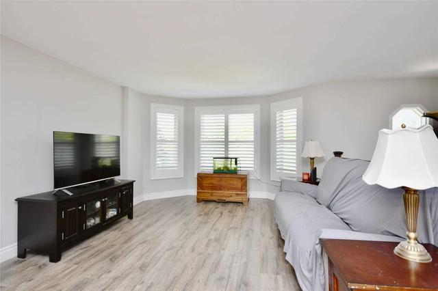 13 Columbia Rd, House detached with 3 bedrooms, 2 bathrooms and 6 parking in Barrie ON | Image 26