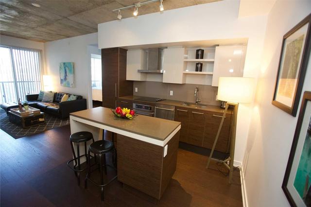 944 - 1030 King St, Condo with 2 bedrooms, 2 bathrooms and 1 parking in Toronto ON | Image 7