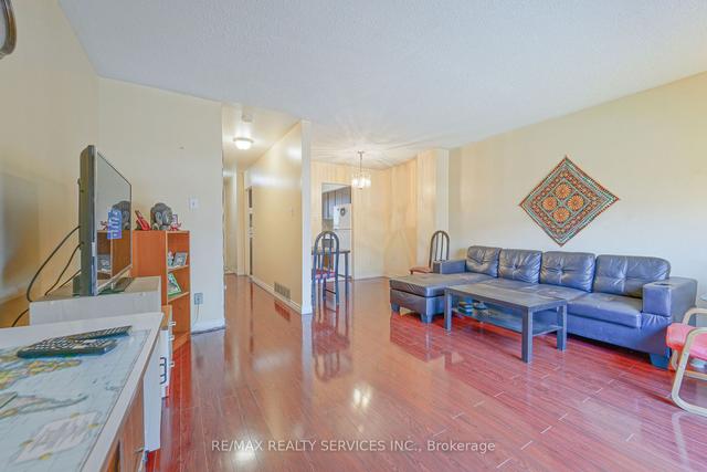 143 - 475 Bramalea Rd, Townhouse with 3 bedrooms, 2 bathrooms and 2 parking in Brampton ON | Image 4