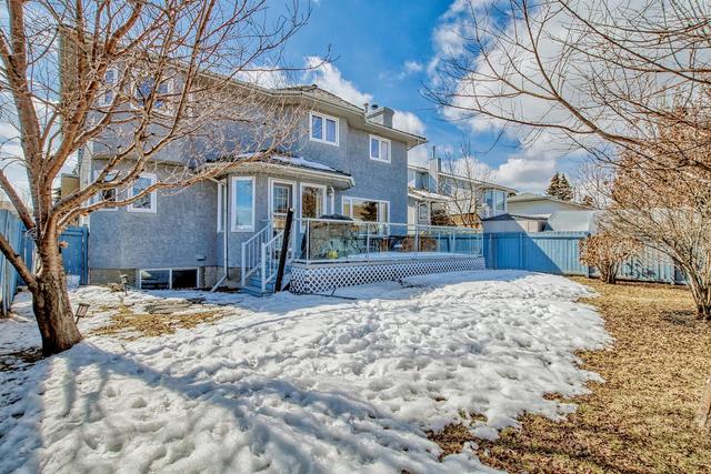 140 Harvest Hills Drive Ne, House detached with 6 bedrooms, 3 bathrooms and 4 parking in Calgary AB | Image 4
