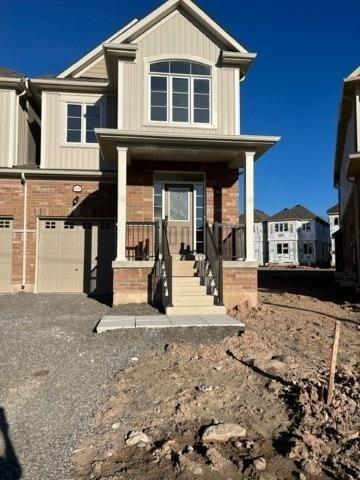 9258 Griffon St, House semidetached with 4 bedrooms, 3 bathrooms and 3 parking in Niagara Falls ON | Image 1